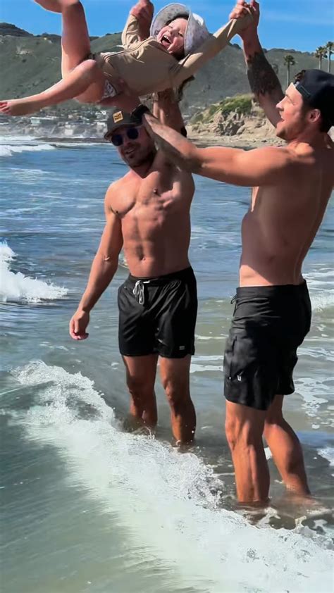 Zac Efron shares video of beach day with his siblings: See the sweet ...