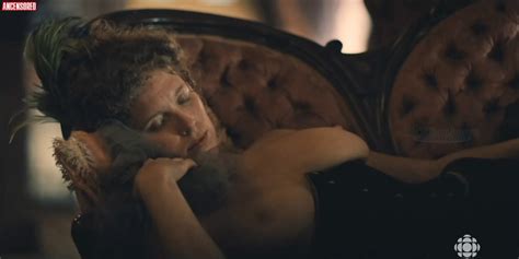 Naked Mélodie Cyr in Les Pays d en Haut