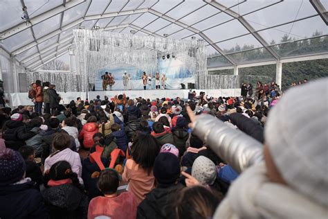 Che Successo Il Villaggio La Magia Del Natale Al Carroponte Ospitati