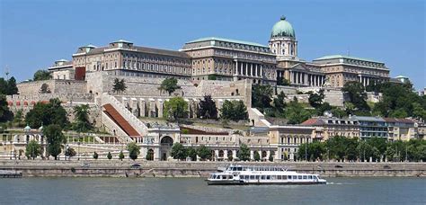 Danube River Cruise - Budapest, Bratislava, Vienna, Salzburg and Passau.