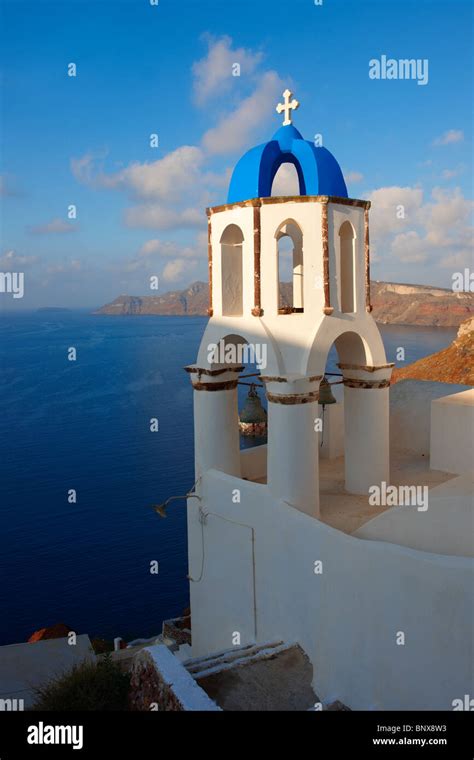 Santorini kirchen Fotos und Bildmaterial in hoher Auflösung Alamy