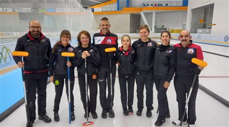 Gran Inicio Del Curling Club Hielo Jaca En El Campeonato De Espa A