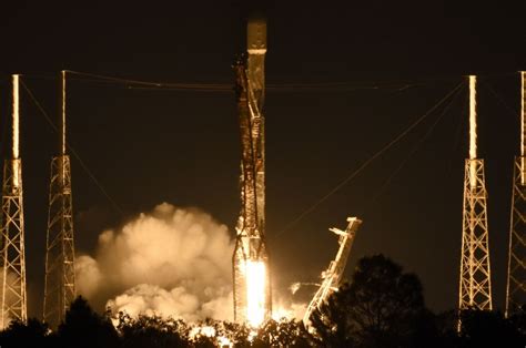 Spacex Successfully Launches 22 Starlink Satellites