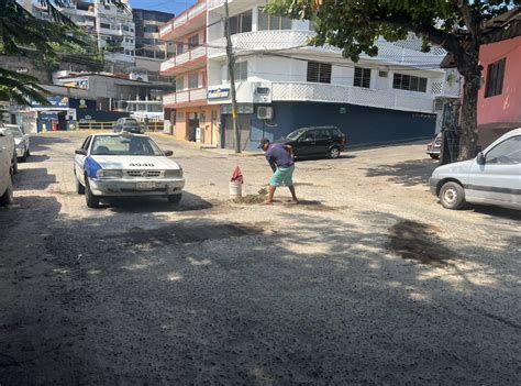 Vecinos De La Progreso Tapan Los Baches De Sus Calles Ante Falta De