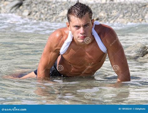 Muscle Wet Naked Man Stock Image Image Of Biceps Shirt 18930241