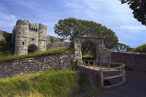 Carisbrooke Castle | AA RatedTrips.com