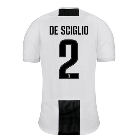 Juventus Presenta Le Nuove Maglie 2018 2019