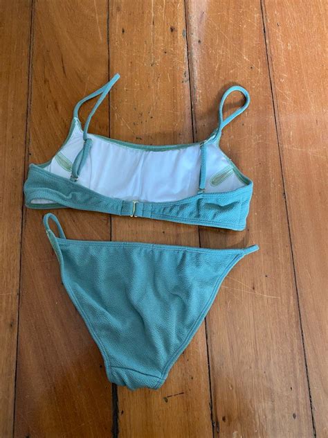 Beyond The Beach Bikini M Women S Fashion Swimwear Bikinis Swimsuits On Carousell