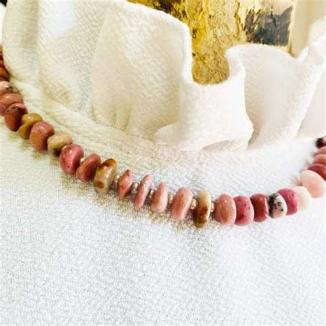 Pink Rhodonite And Pearls Necklace Sabrinabi Stones Sabrinabi