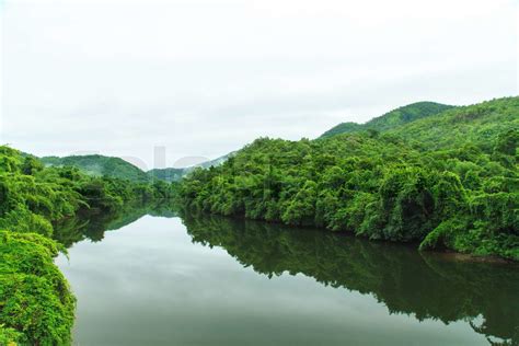 Srinakarin Dam i Thailand | Stock foto | Colourbox