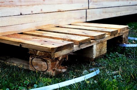 Free picture: wood, plank, grass, pallet, outdoor, object, daylight