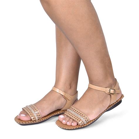 Sandália Rasteira em Couro Nude Flor de Couro Sandálias e Botas Femininas