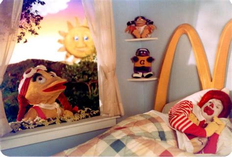 Birdie The Early Bird Tries To Wake Up Ronald Mcdonald So They Can Go