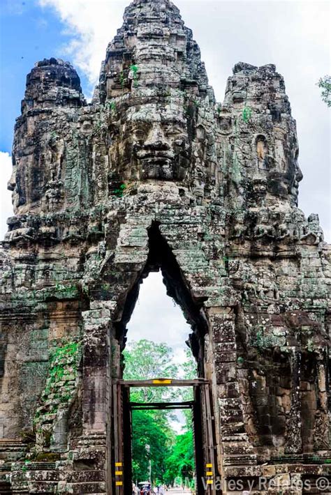 Visita Al Templo De Bayon El Templo De Las Caras En Angkor