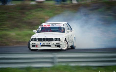 BMW Drifting Wallpapers - Top Free BMW Drifting Backgrounds - WallpaperAccess