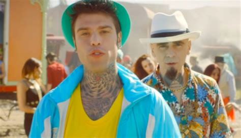 J Ax spiega perché secondo lui Fedez litiga con gli amici