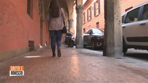 Bologna Pattugliano La Citt A Caccia Di Prede Da Stuprare V X