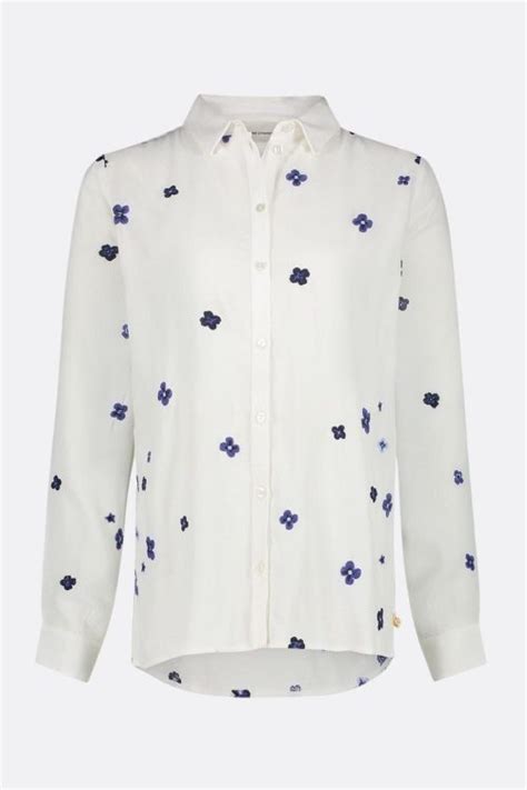 Cream White Navy Viskose Bluse Med Broderte Blomster Fabienne Chapot