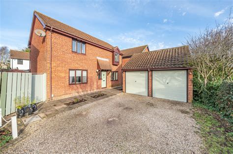 4 Bedroom Detached House For Sale Woodhall Grove Bishops Stortford