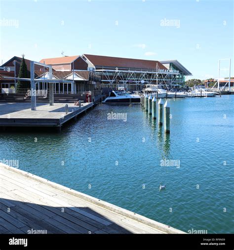 Hillarys boat harbour hi-res stock photography and images - Alamy