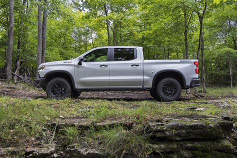 Chevy Silverado Zr Bison Is Ready To Hit The Dirt Cnet