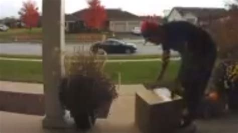 Porch Pirate Attempts To Steal Package And Leave Money In York Co Whp