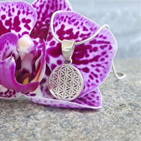 Fine Silver Flower Pendant Omyoki Designer Jewelry