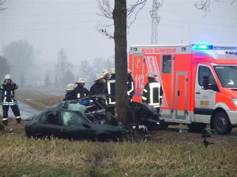 21 Jähriger stirbt in Auto Wrack Glocke