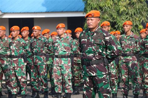 Wingdik Pasgat Melaksanakan Upcara Bendera Dan Kenaikan Pangkat Anggota