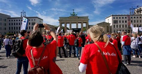 Bundesweite Protestaktion Universit Tsklinikum Ruppin Brandenburg