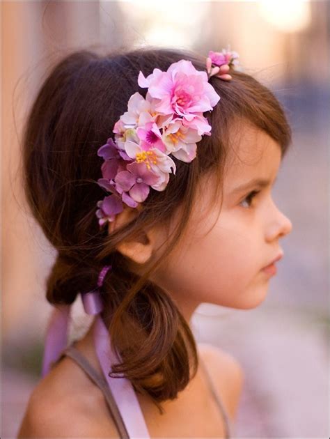 Coiffure Petite Fille Avec Couronne De Fleurs Ideas Id Es De Coiffure