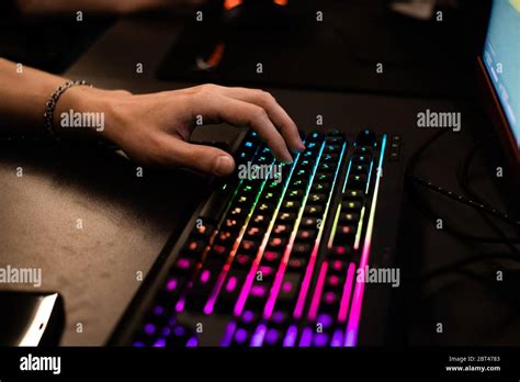 Keyboard layout hi-res stock photography and images - Alamy