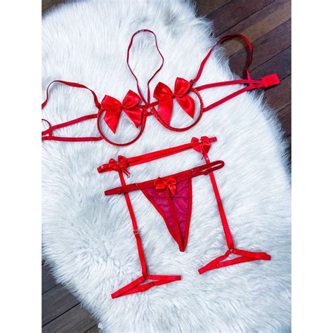 Conjunto De Lingerie Cinta Liga Sutiã Aro Laço e Calcinha Fio Dental Regulável de Tule