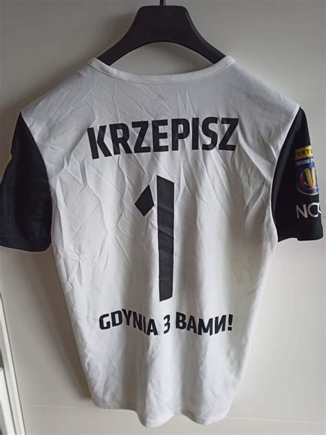 Arka Gdynia Goalkeeper Football Shirt 2021 2022 Sponsored By ForBET