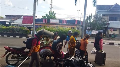 BARIS BERBARIS PAS BANGET BUS ALS 227 SAMPAI DI JOGJA ALS 378