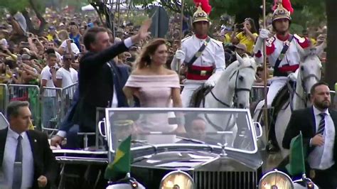 Bolsonaro Desfila Em Carro Aberto Vid O Dailymotion