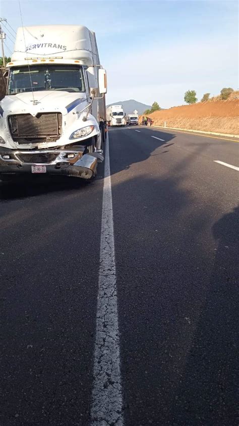 Choque Sobre La Autopista Siglo Xxi Deja 2 Heridos