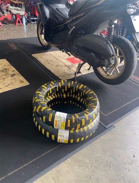 PIRELLI ANGEL SCOOTER TYRE SET FOR AEROX Motorcycles Motorcycle