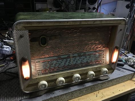 Épinglé par John Helms sur Radio | Radio ancienne, Radios, Musique