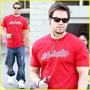 Mark Wahlberg: ‘Entourage’ Movie Details Revealed! | Entourage, Mark ...