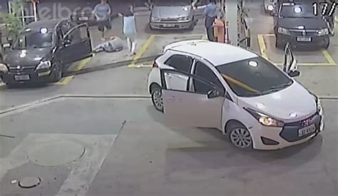 Vídeo Policial Militar mata homem dentro de posto de gasolina em