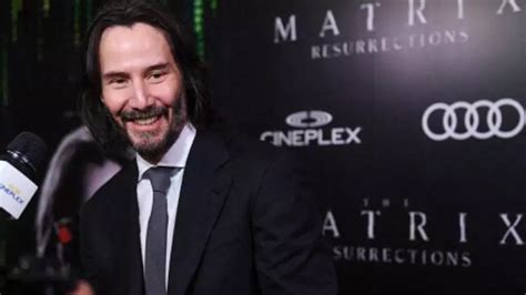 Keanu Reeves Keanu Reeves donó el 70 de su salario por The Matrix a