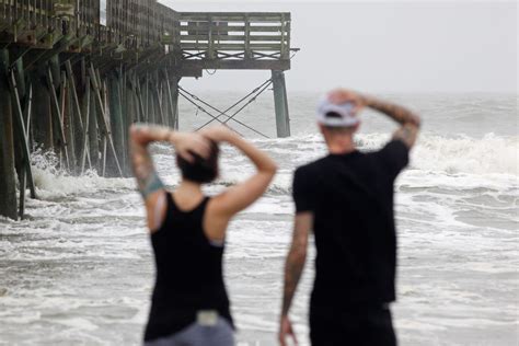 Hurricane Matthew Lashes Florida