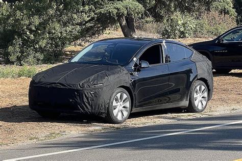 Spy Pics Tesla Model Y Facelift Spotted For The First Time