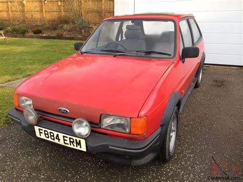 Classic Ford Fiesta MK2 XR2 Needs Work