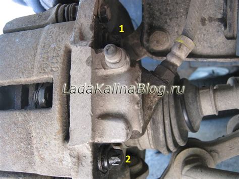 выворачивание болтов тормозного цилиндра Калины