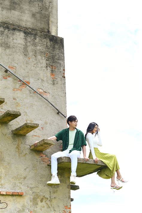 Hồ Quang Hiếu khám phá miền Trung cùng hot girl sinh năm 2000