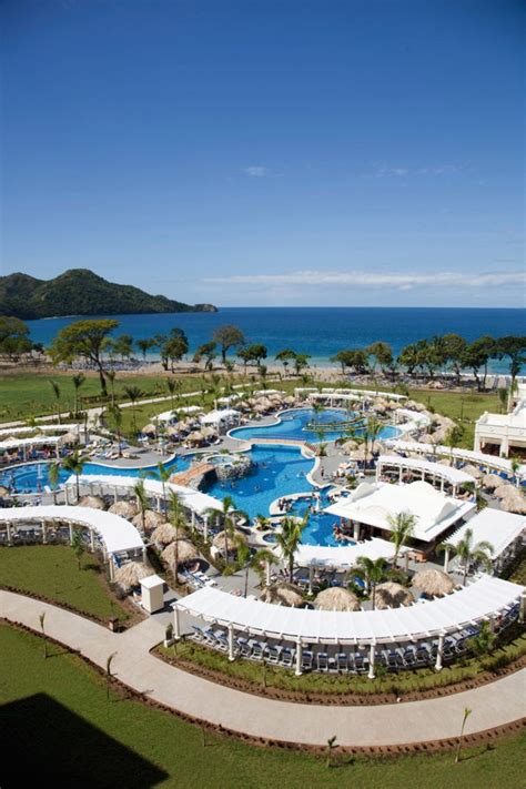 Riu Guanacaste Wedding - Modern Destination Weddings