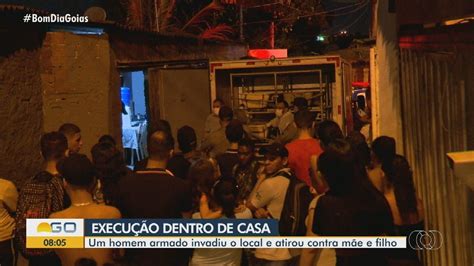 Homem Invade Casa Mata Jovem A Tiros E Deixa M E Da V Tima Ferida Em