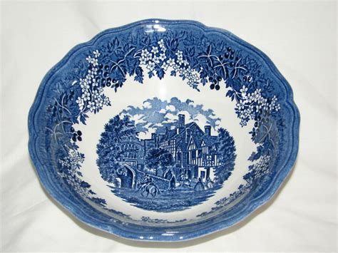 J G Meakin 8 5 Round Vegetable Bowl Merry England Blue